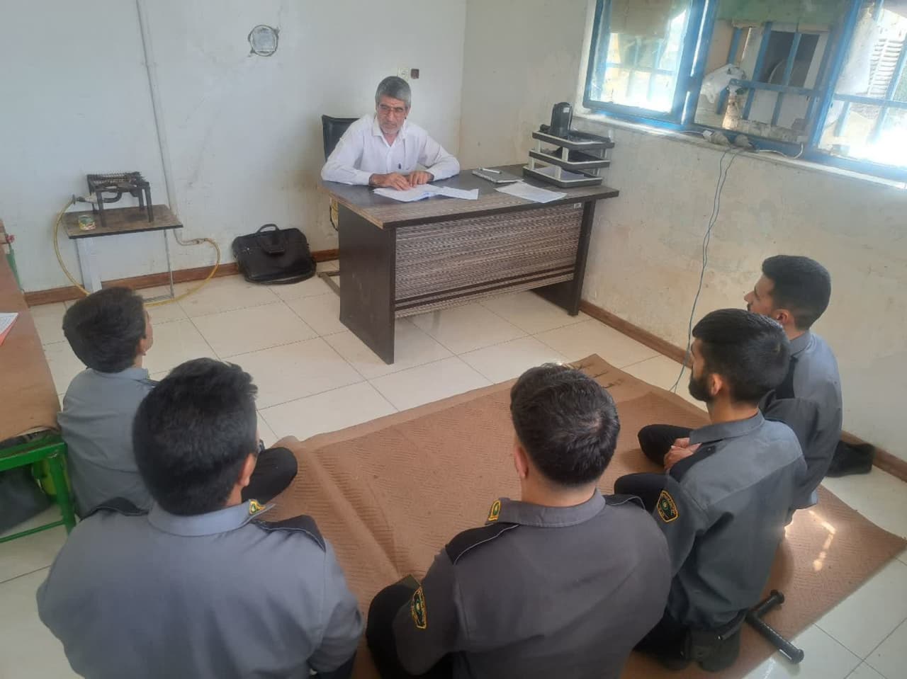 جلسه آموزش ضمن خدمت پلیس یاران در تصفیه خانه شهرک صنعتی چرمشهر