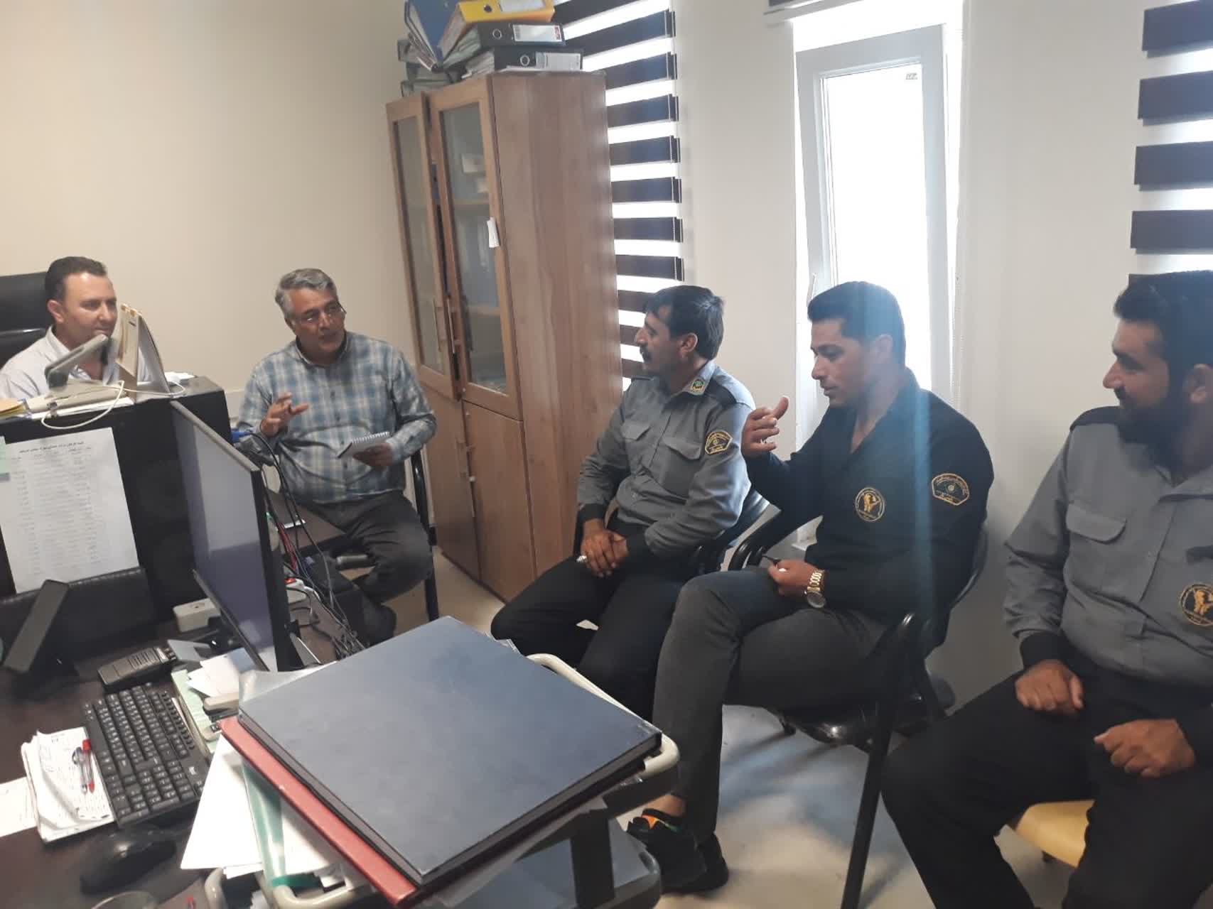 جلسه توجیهی پلیس یاران شهرک صنعتی چرمشهر